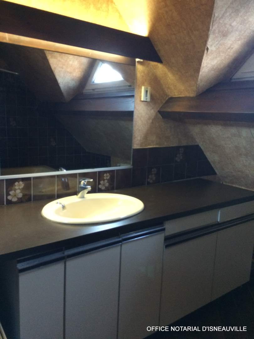 Maison T6 - 5 pièces - 156 m²