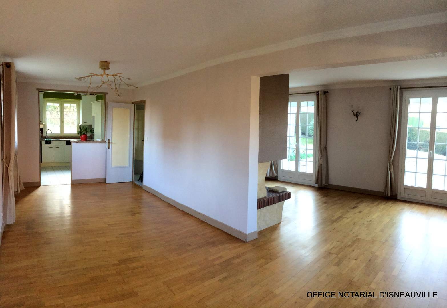 Maison T6 - 5 pièces - 156 m²