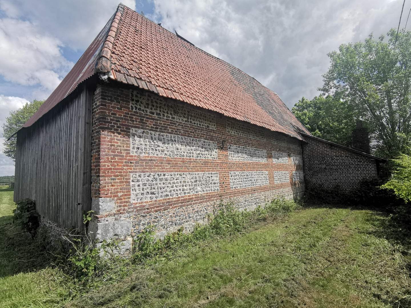 grange à réhabiliter - 1 pièce - 100 m²