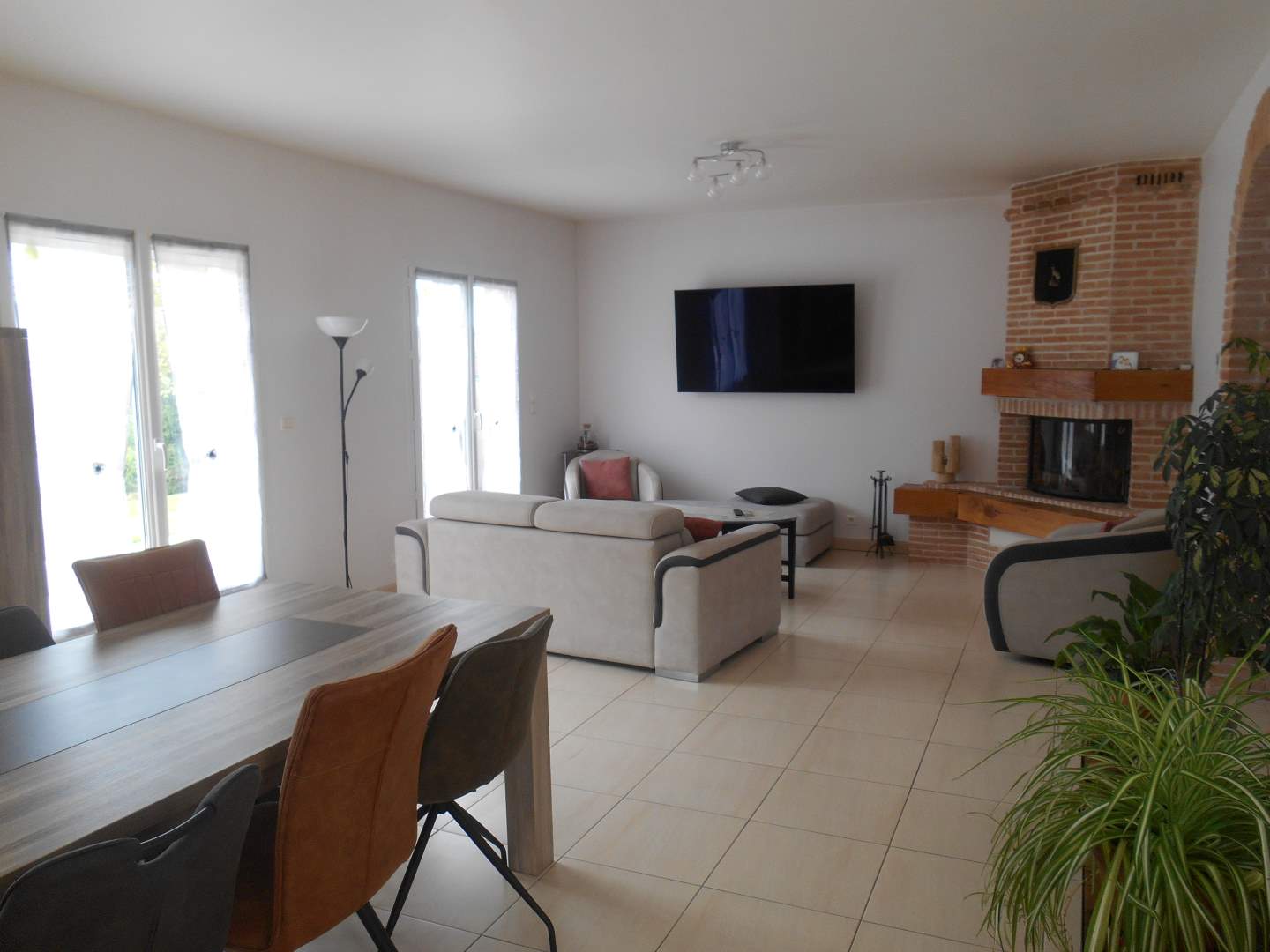 Maison contemporaine - 8 pièces - 189 m²