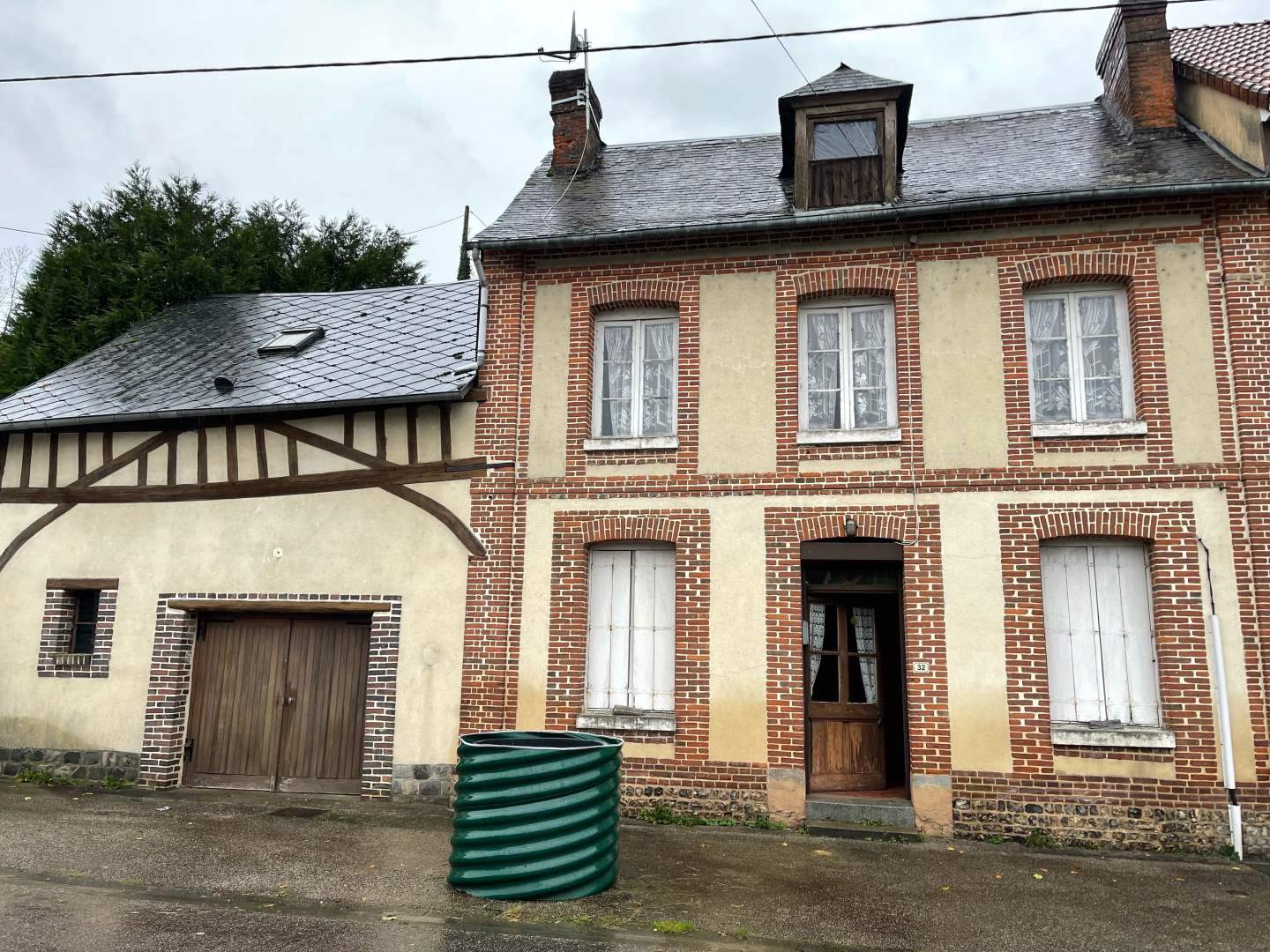 Maison d'habitation - 4 pièces - 60 m²