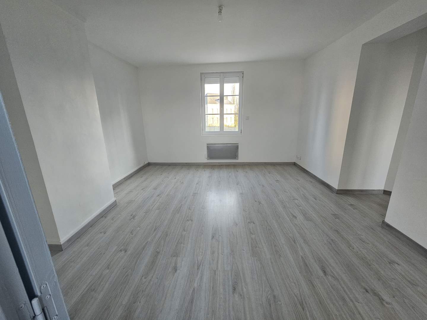 Maison d'habitation - 6 pièces - 131 m²