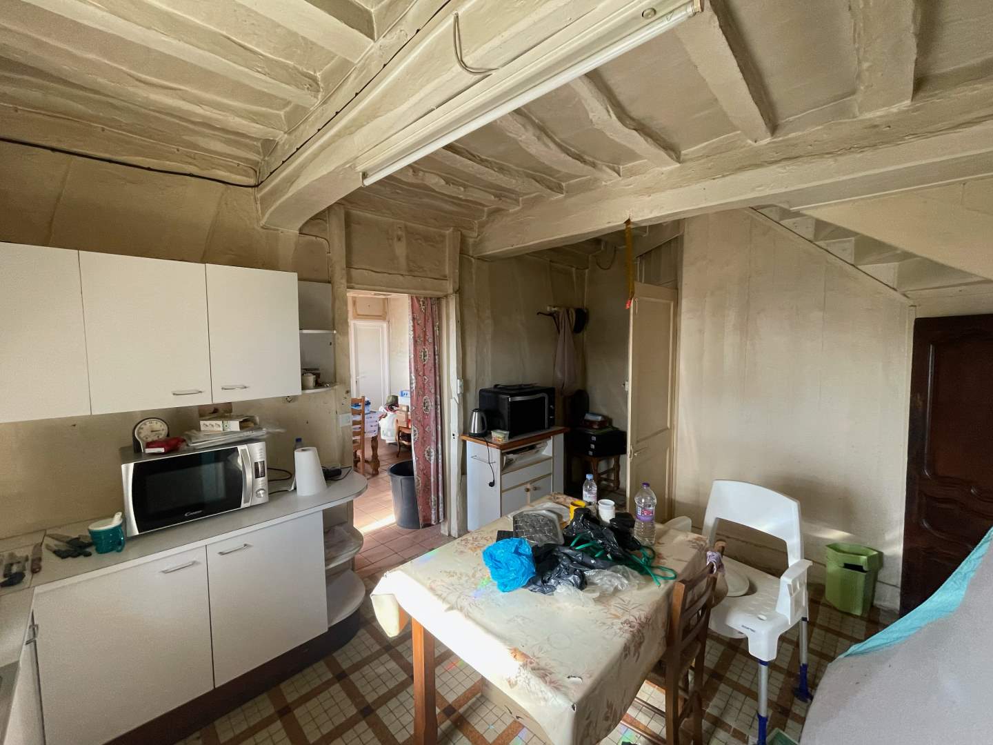 Maison d'habitation - 5 pièces - 91 m²