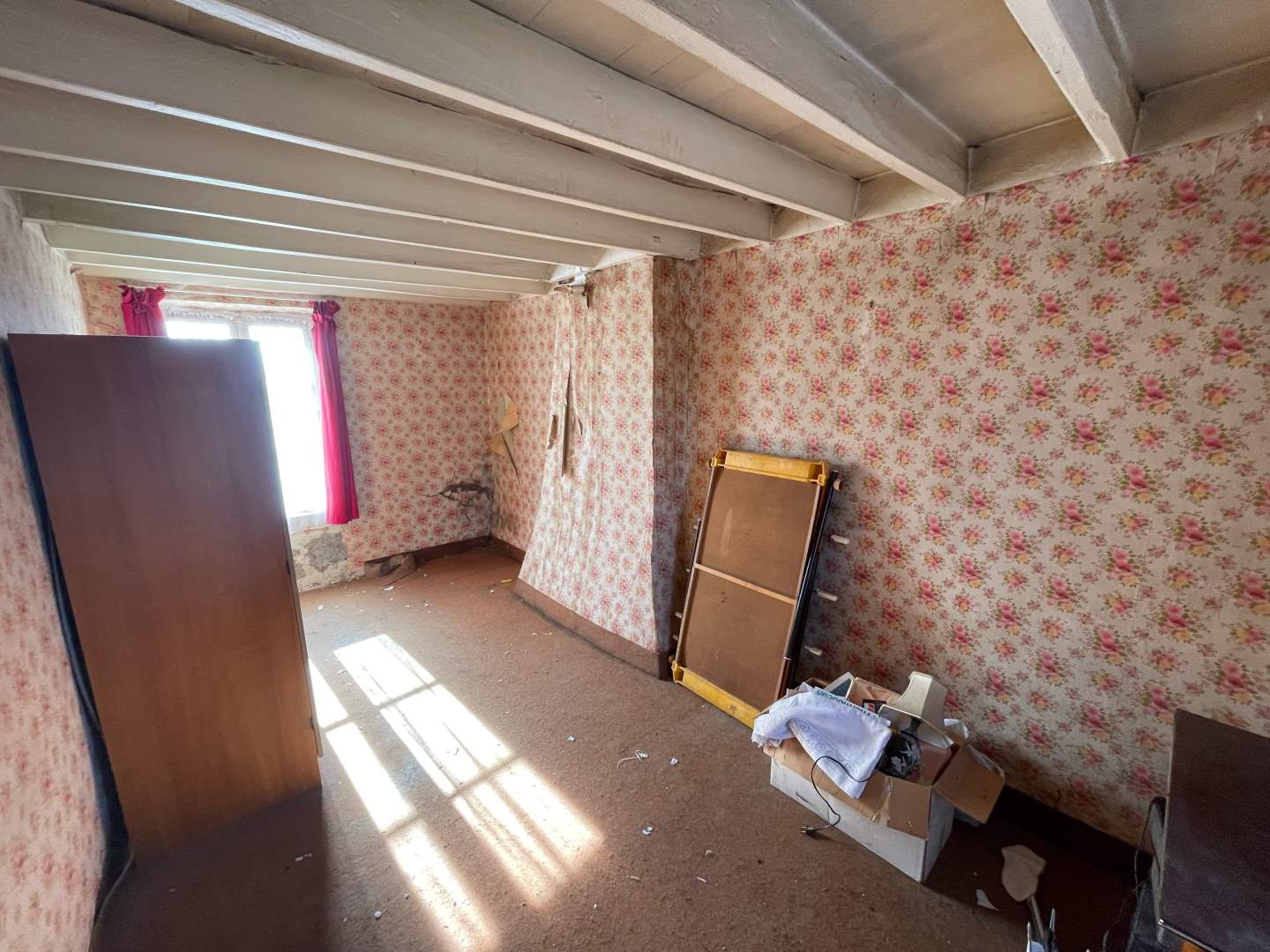 Maison d'habitation - 5 pièces - 91 m²