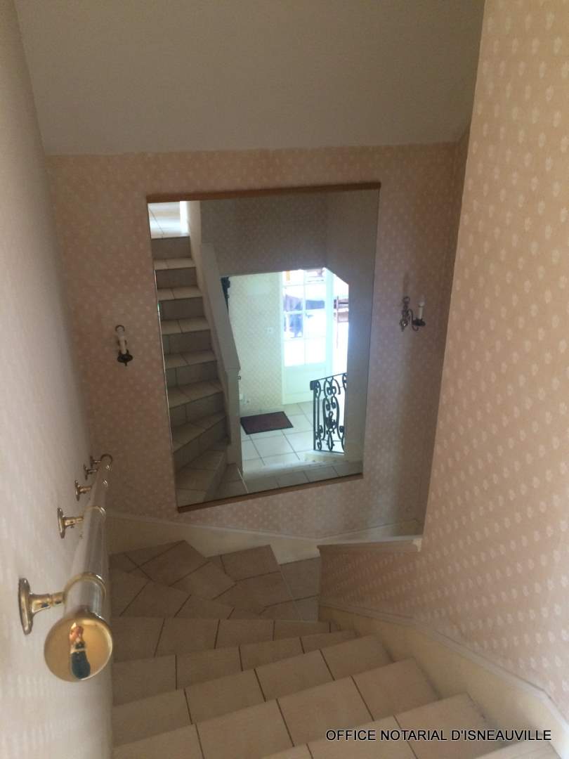 Maison T6 - 6 pièces - 191 m²