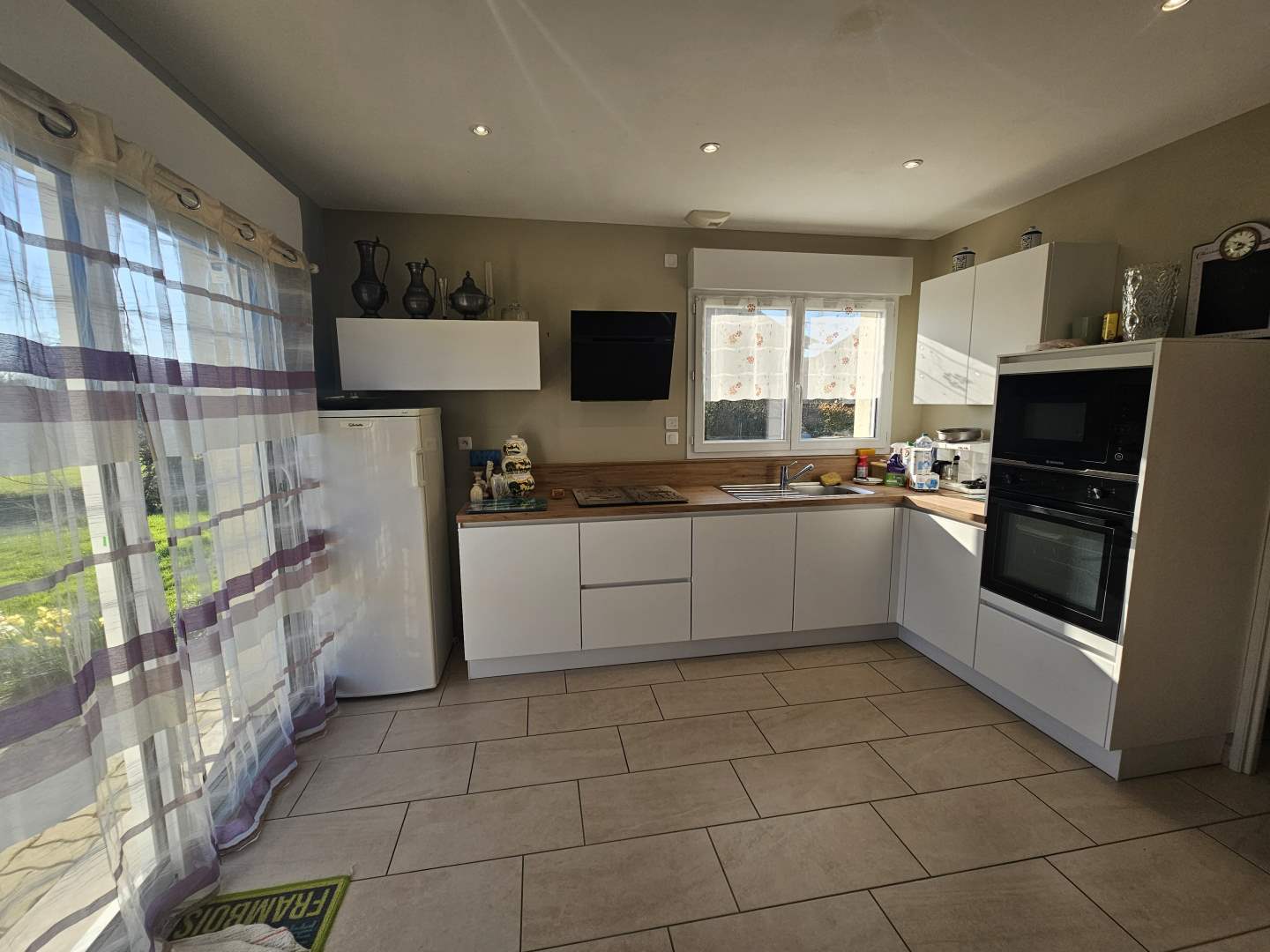 Maison d'habitation - 4 pièces - 75 m²