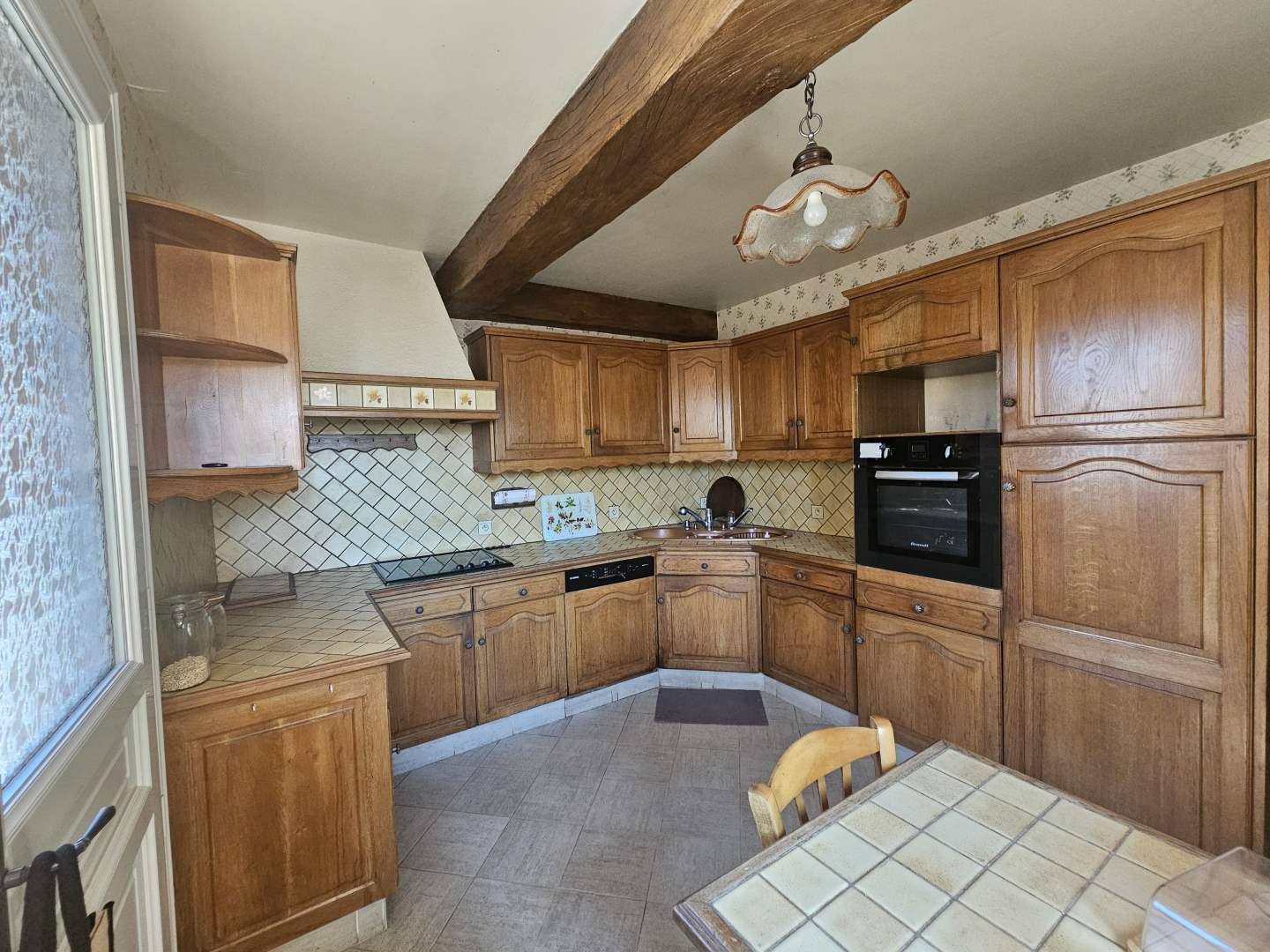 Maison d'habitation - 7 pièces - 169 m²