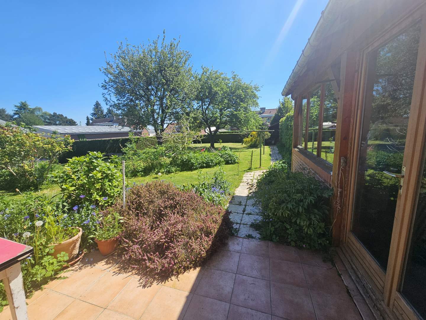 Maison d'habitation - 7 pièces - 169 m²