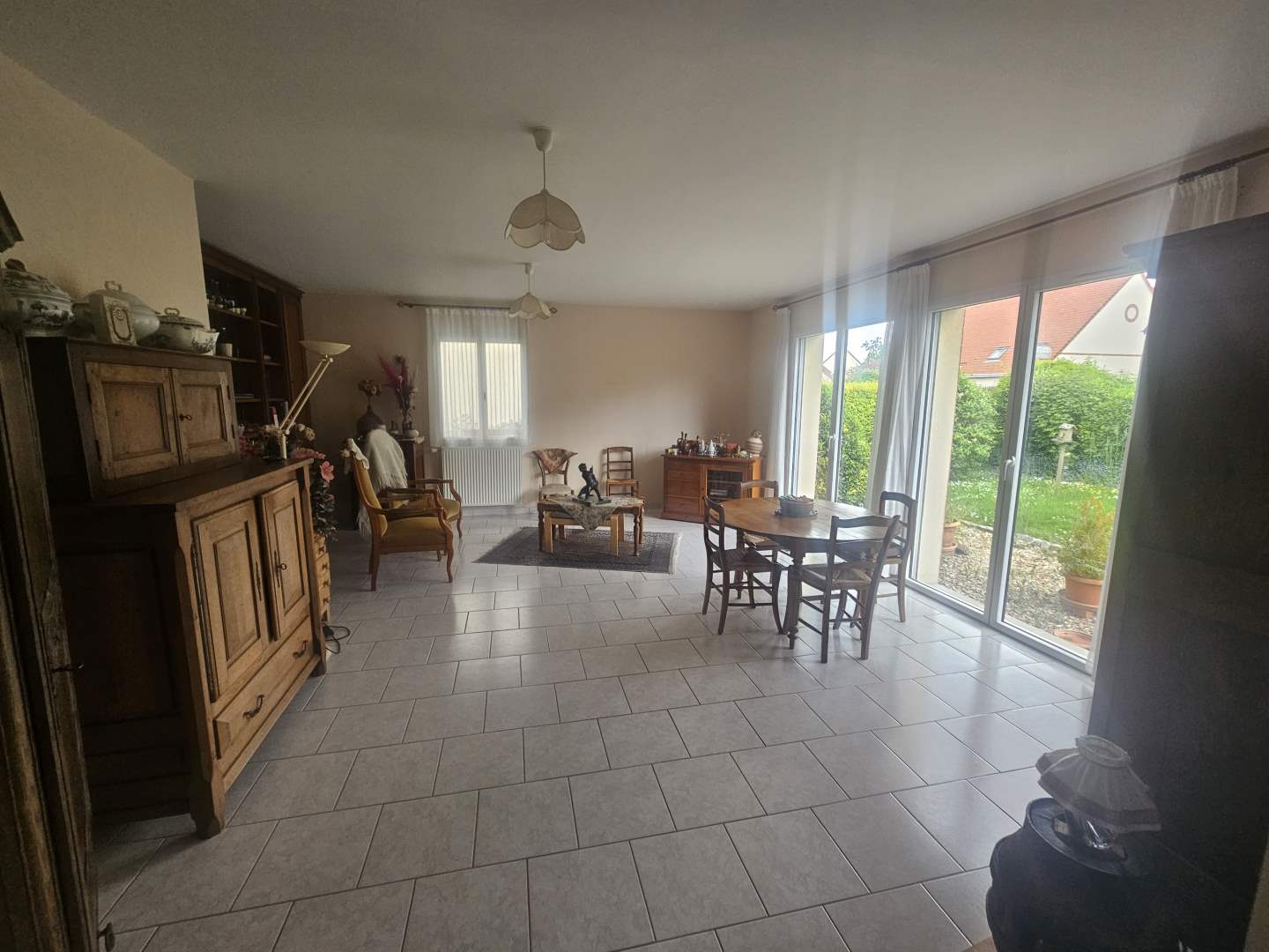 Maison d'habitation - 4 pièces - 97 m²