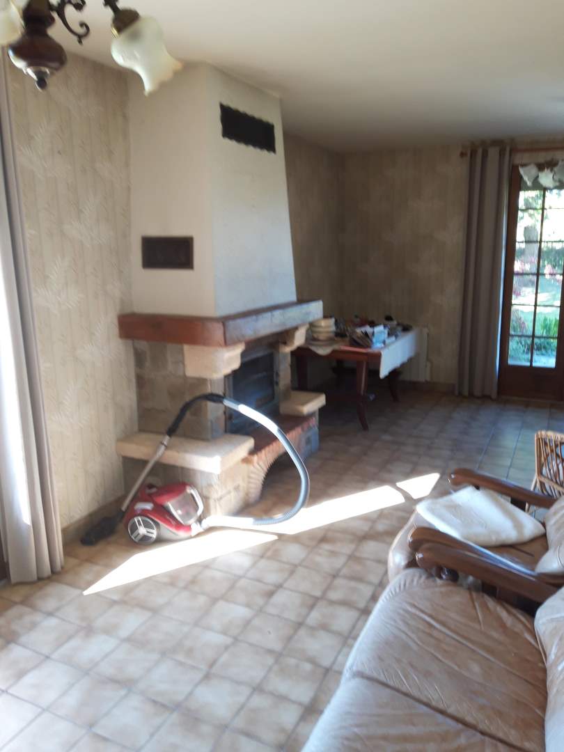 Maison d'habitation - 4 pièces - 73 m²