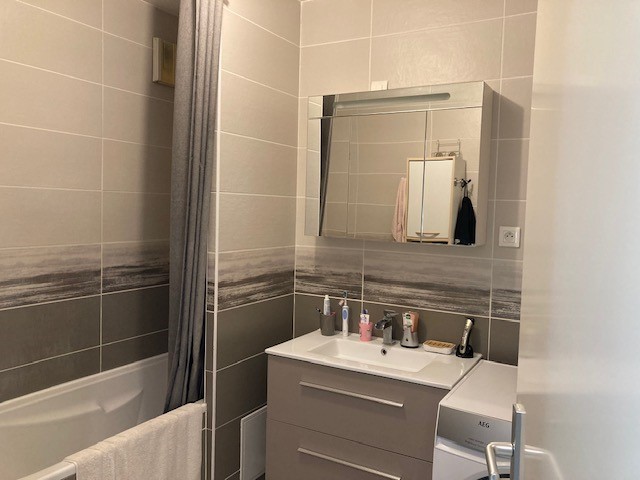 ROUEN LIMITE DEVILLE APPT F3  - 3 pièces - 70 m²
