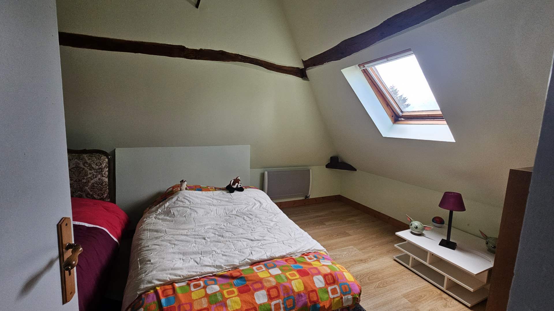 Maison d'habitation - 7 pièces - 180 m²