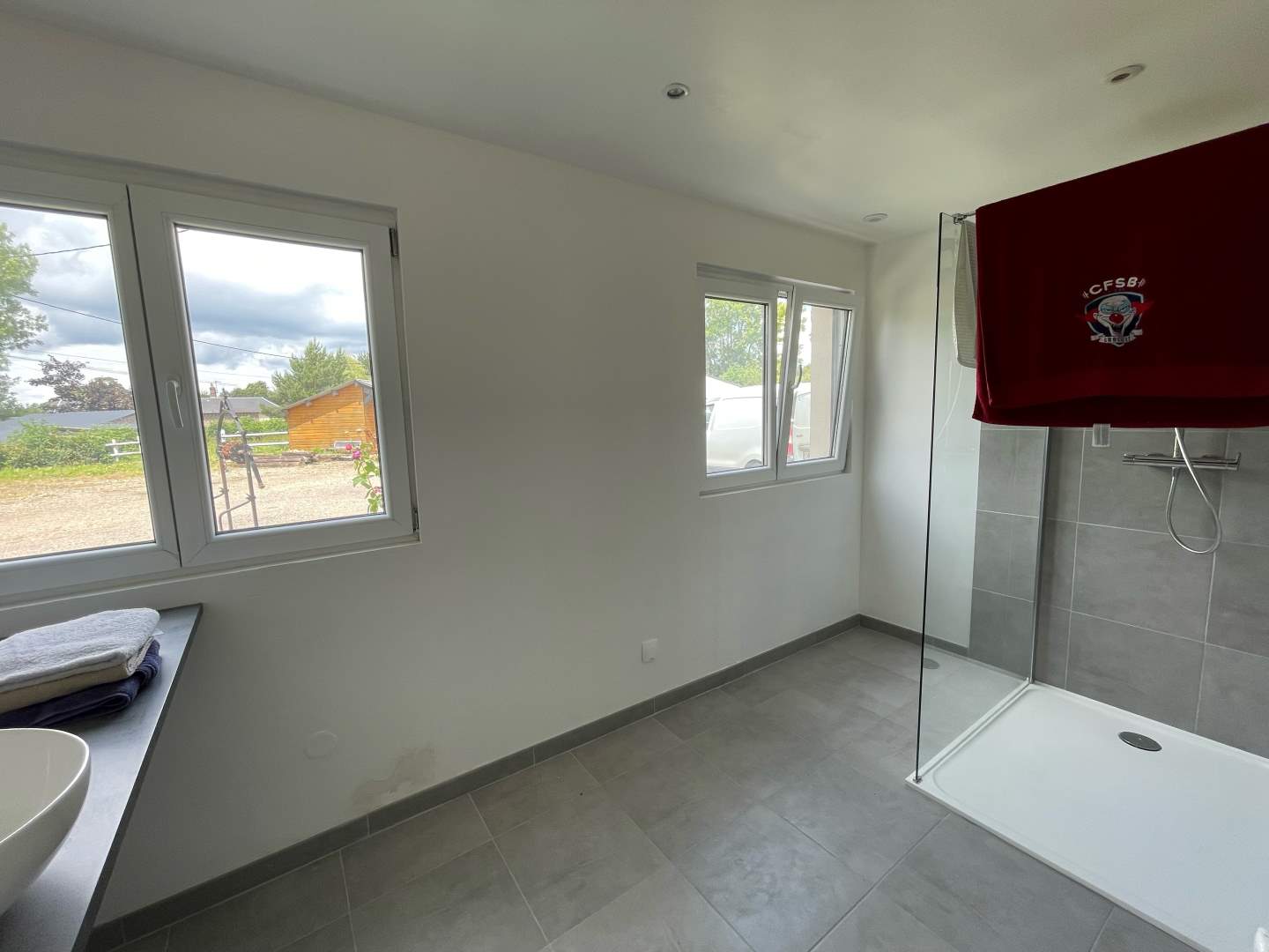 Maison d'habitation - 5 pièces - 163 m²