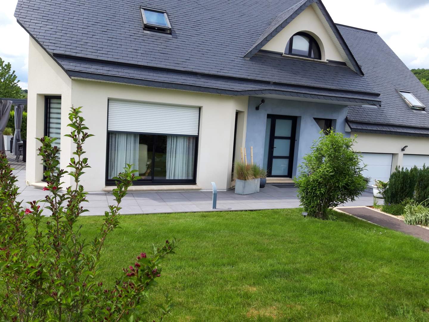 Maison contemporaine - 6 pièces - 160 m²